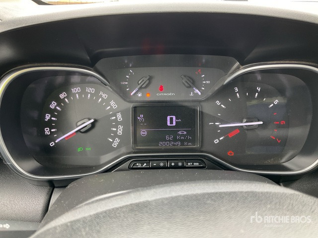 2019 Citroen C3 Aircross SUV - سيارة دفع رباعي: صور 4 2019 Citroen C3 Aircross SUV - سيارة دفع رباعي: صور 4