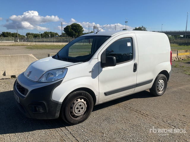 2019 Fiat Fiorino Van Truck - فان المدمجة: صور 2 2019 Fiat Fiorino Van Truck - فان المدمجة: صور 2