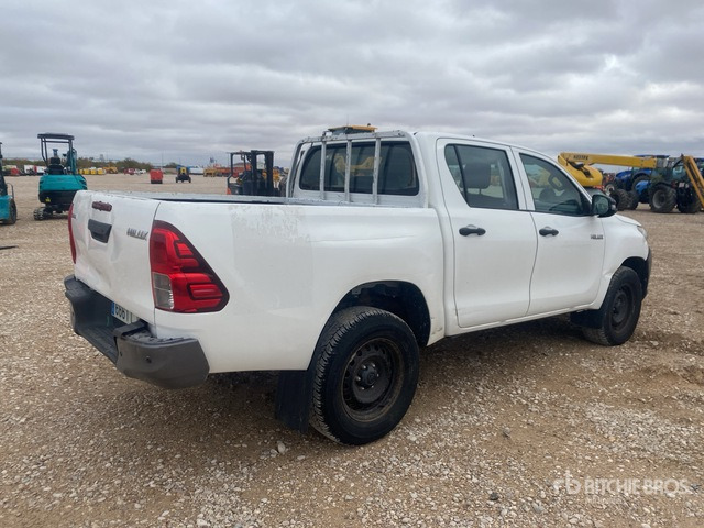 2019 Toyota Hilux 4x4 Pickup - شاحنة البيك أب: صور 3 2019 Toyota Hilux 4x4 Pickup - شاحنة البيك أب: صور 3