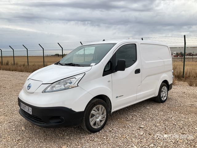 2020 Nissan E-NV200 Electric Cargo Van - الشاحنات الصغيرة: صور 1 2020 Nissan E-NV200 Electric Cargo Van - الشاحنات الصغيرة: صور 1