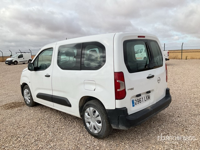 2020 Opel Combo Passenger Van - صغيرة, ميكروباص: صور 3 2020 Opel Combo Passenger Van - صغيرة, ميكروباص: صور 3