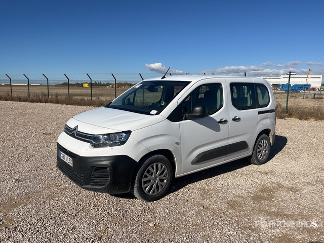 2021 Citroen Berlingo Passenger Van - صغيرة, ميكروباص: صور 1 2021 Citroen Berlingo Passenger Van - صغيرة, ميكروباص: صور 1