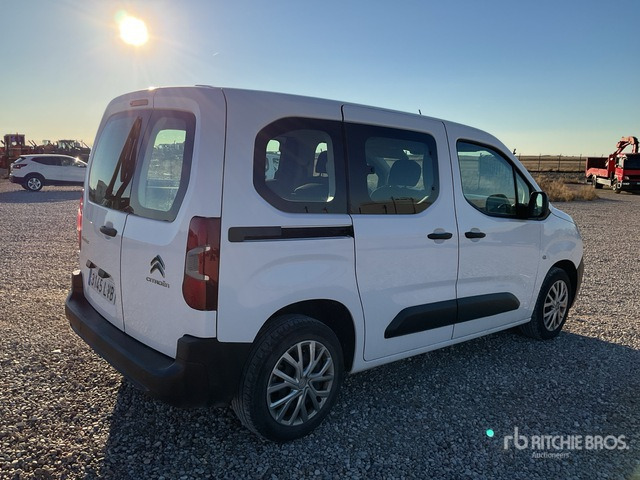 2021 Citroen Berlingo Passenger Van - صغيرة, ميكروباص: صور 3 2021 Citroen Berlingo Passenger Van - صغيرة, ميكروباص: صور 3