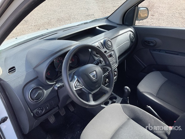 2021 DACIA Dokker Passenger Van - صغيرة, ميكروباص: صور 5 2021 DACIA Dokker Passenger Van - صغيرة, ميكروباص: صور 5