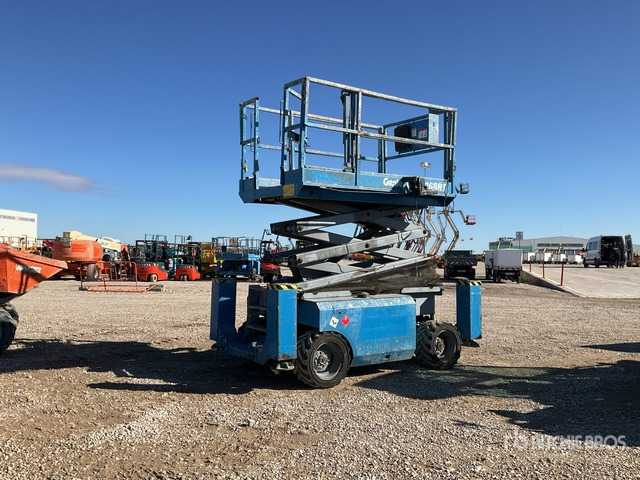 Genie GS3268RT Scissor Lift - رافعات مقصية: صور 3 Genie GS3268RT Scissor Lift - رافعات مقصية: صور 3