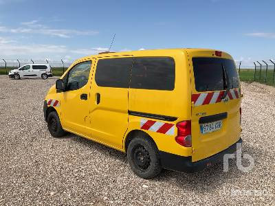NISSAN NV200 - سيارة: صور 2 NISSAN NV200 - سيارة: صور 2