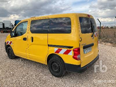 NISSAN NV200 - سيارة: صور 2 NISSAN NV200 - سيارة: صور 2