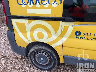 سيارة RENAULT TRAFIC 6: صور 11