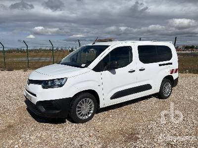 TOYOTA PROACE CITY VER 5 - سيارة: صور 1 TOYOTA PROACE CITY VER 5 - سيارة: صور 1