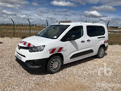 TOYOTA PROACE CITY VER 5 - سيارة: صور 1 TOYOTA PROACE CITY VER 5 - سيارة: صور 1