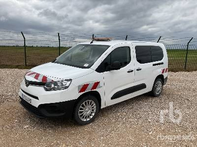 TOYOTA PROACE CITY VER 5 - سيارة: صور 1 TOYOTA PROACE CITY VER 5 - سيارة: صور 1
