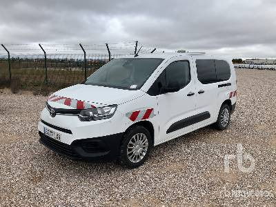 TOYOTA PROACE CITY VER 5 - سيارة: صور 1 TOYOTA PROACE CITY VER 5 - سيارة: صور 1