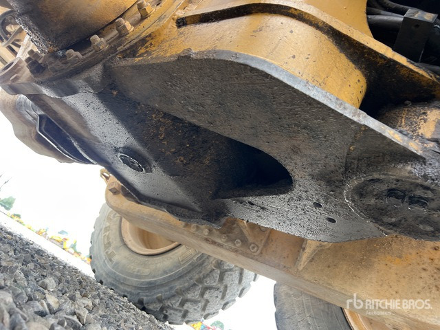 1987 Cat 140G Motolivellatrice - آلة تسوية الأرض: صور 5 1987 Cat 140G Motolivellatrice - آلة تسوية الأرض: صور 5