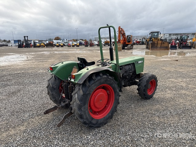 1989 Fendt 205 4WD Tractor - جرار: صور 3 1989 Fendt 205 4WD Tractor - جرار: صور 3