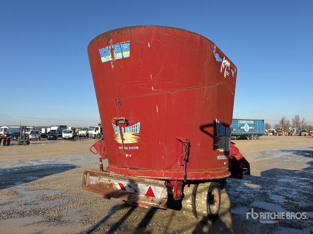 1993 AGM W14 Feed Wagon - آلة خلط وتوزيع الأعلاف: صور 3 1993 AGM W14 Feed Wagon - آلة خلط وتوزيع الأعلاف: صور 3