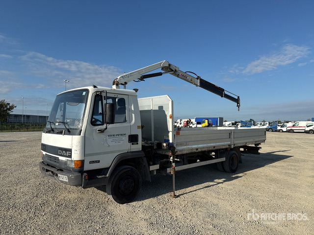 1996 DAF 150E2 PM 4622 2000 kg on 4x2 Flatbed Truck with Crane - شاحنات مسطحة, شاحنة كرين: صور 1 1996 DAF 150E2 PM 4622 2000 kg on 4x2 Flatbed Truck with Crane - شاحنات مسطحة, شاحنة كرين: صور 1