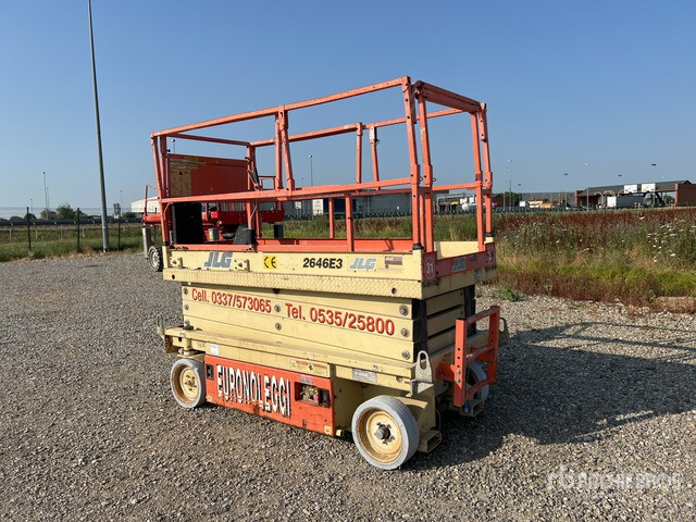 2000 JLG 2646 E3 Electric (Inoperable) Scissor Lift - رافعات مقصية: صور 4 2000 JLG 2646 E3 Electric (Inoperable) Scissor Lift - رافعات مقصية: صور 4