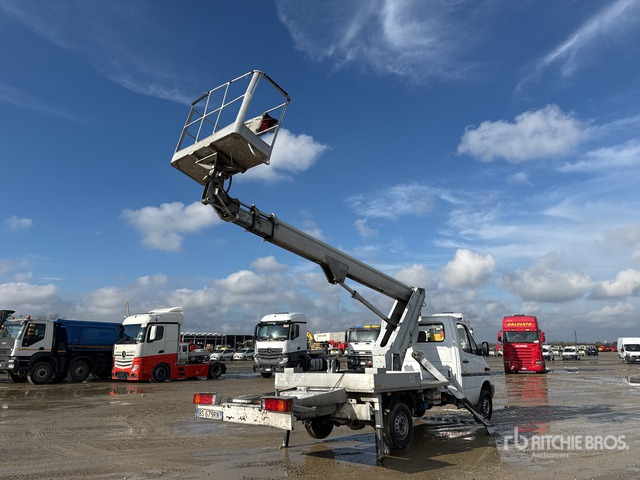 2001 Mercedes-Benz 311CDI 2001 Pagliero 180ALU 18 m on Bucket Truck - مصاعد الازدهار محمولة على شاحنة: صور 3 2001 Mercedes-Benz 311CDI 2001 Pagliero 180ALU 18 m on Bucket Truck - مصاعد الازدهار محمولة على شاحنة: صور 3