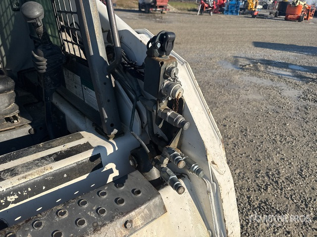 2002 Bobcat T190 Compact Track Loader - اللودر المجنزر صغير: صور 4 2002 Bobcat T190 Compact Track Loader - اللودر المجنزر صغير: صور 4