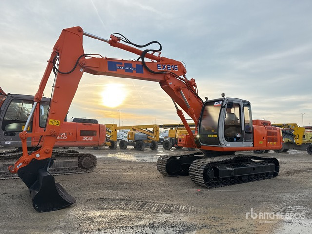 2002 Fiat-Hitachi EX215 Tracked Excavator - حفارات زحافة: صور 1 2002 Fiat-Hitachi EX215 Tracked Excavator - حفارات زحافة: صور 1