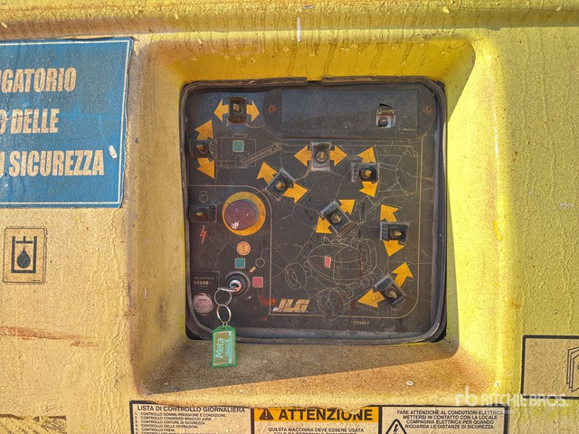 2003 JLG 800 AJ Telescopic Boom Lift - رافعات سلة مفصلية: صور 5 2003 JLG 800 AJ Telescopic Boom Lift - رافعات سلة مفصلية: صور 5