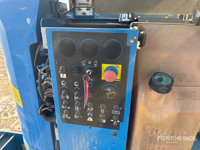 2004 Genie Z-34/22 Diesel Articulating Boom Lift - رافعات سلة مفصلية: صور 5 2004 Genie Z-34/22 Diesel Articulating Boom Lift - رافعات سلة مفصلية: صور 5