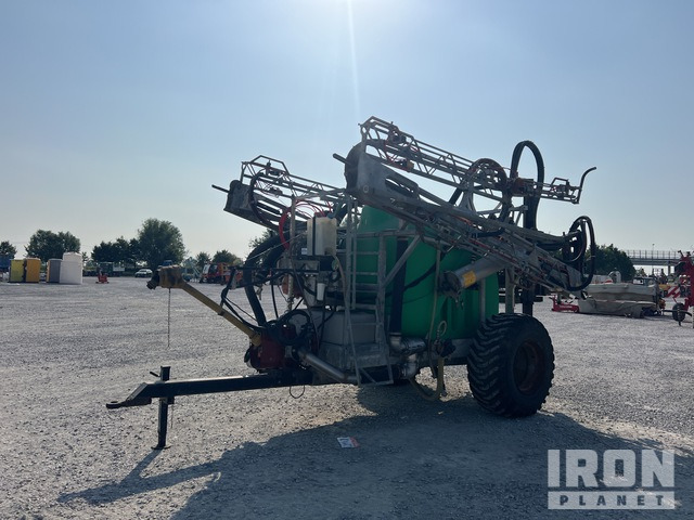 2006 Unigreen Campo 30TF Pull-Type Sprayer - آلة الرش المقطورة: صور 2 2006 Unigreen Campo 30TF Pull-Type Sprayer - آلة الرش المقطورة: صور 2