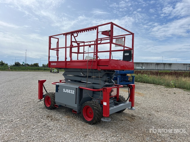 2007 Skyjack SJ6832 RT Diesel Scissor Lift - رافعات مقصية: صور 1 2007 Skyjack SJ6832 RT Diesel Scissor Lift - رافعات مقصية: صور 1