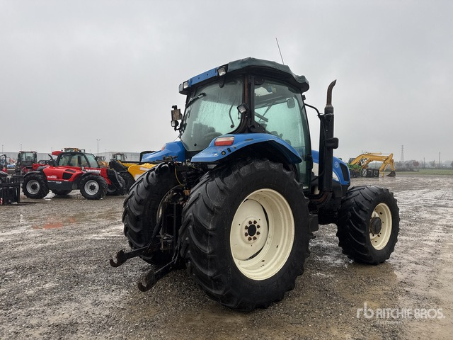 2008 New Holland TS135A Plus 4WD Tractor - جرار: صور 3 2008 New Holland TS135A Plus 4WD Tractor - جرار: صور 3