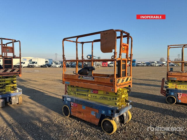 2009 Iteco IT5980 (Inoperable) Scissor Lift - رافعات مقصية: صور 1 2009 Iteco IT5980 (Inoperable) Scissor Lift - رافعات مقصية: صور 1