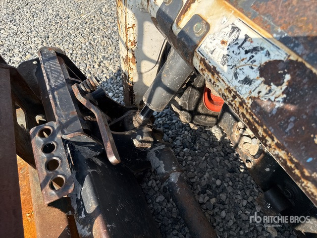 2011 Bobcat S100 High Flow Skid Steer Loader - شيول صغير: صور 5 2011 Bobcat S100 High Flow Skid Steer Loader - شيول صغير: صور 5