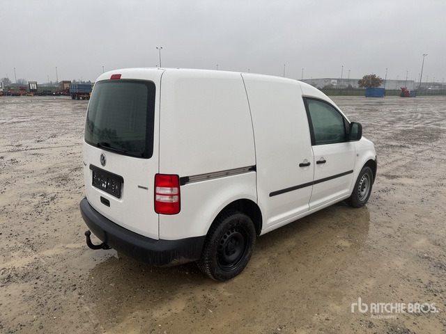 2011 Volkswagen Caddy CNG Van Truck - بصندوق مغلق شاحنة: صور 3 2011 Volkswagen Caddy CNG Van Truck - بصندوق مغلق شاحنة: صور 3