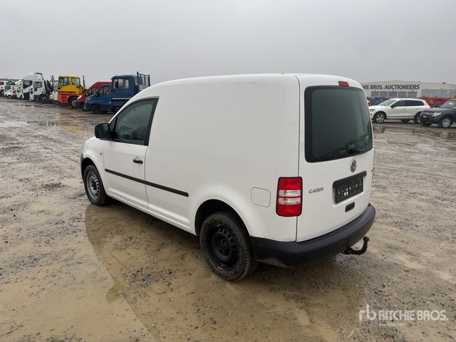 2011 Volkswagen Caddy CNG Van Truck - بصندوق مغلق شاحنة: صور 2 2011 Volkswagen Caddy CNG Van Truck - بصندوق مغلق شاحنة: صور 2