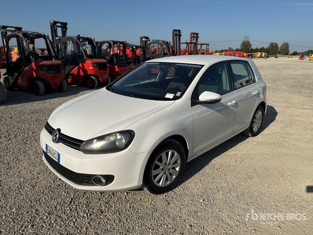2012 Volkswagen Golf Automobile - سيارة: صور 1 2012 Volkswagen Golf Automobile - سيارة: صور 1