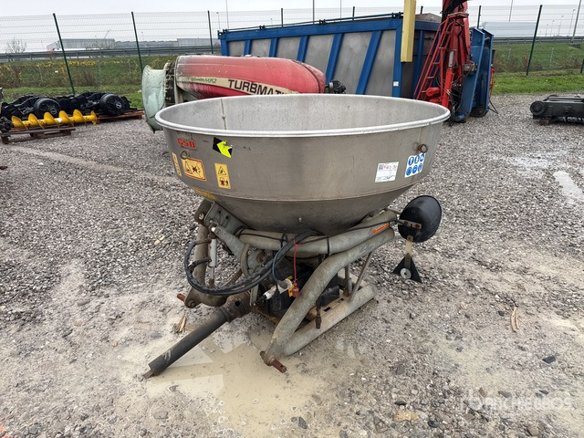 2014 Gamberini MGO 650 Fertilizer Spreader - آلة رش الأسمدة: صور 1 2014 Gamberini MGO 650 Fertilizer Spreader - آلة رش الأسمدة: صور 1