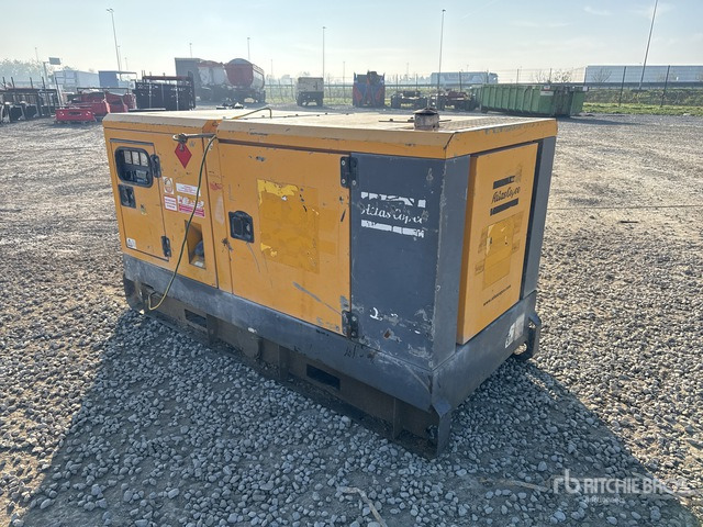 2015 Atlas Copco QAS40 40 kVA Generator Set - مجموعة المولدات: صور 2 2015 Atlas Copco QAS40 40 kVA Generator Set - مجموعة المولدات: صور 2