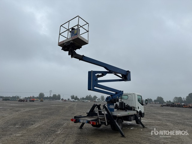 2015 Nissan Cabstar 35.12 2015 Socage DA 320 20 m on Bucket Truck - مصاعد الازدهار محمولة على شاحنة: صور 4 2015 Nissan Cabstar 35.12 2015 Socage DA 320 20 m on Bucket Truck - مصاعد الازدهار محمولة على شاحنة: صور 4
