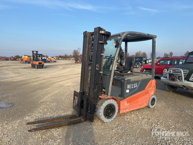 2015 Toyota 8FBMT30 3000 kg (Inoperable) Electric Forklift - رافعة شوكية كهربائية: صور 2 2015 Toyota 8FBMT30 3000 kg (Inoperable) Electric Forklift - رافعة شوكية كهربائية: صور 2