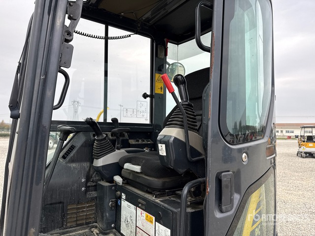 2016 Komatsu PC55MR-3 Mini Excavator: <6.6t - حفارة مصغرة: صور 5 2016 Komatsu PC55MR-3 Mini Excavator: <6.6t - حفارة مصغرة: صور 5