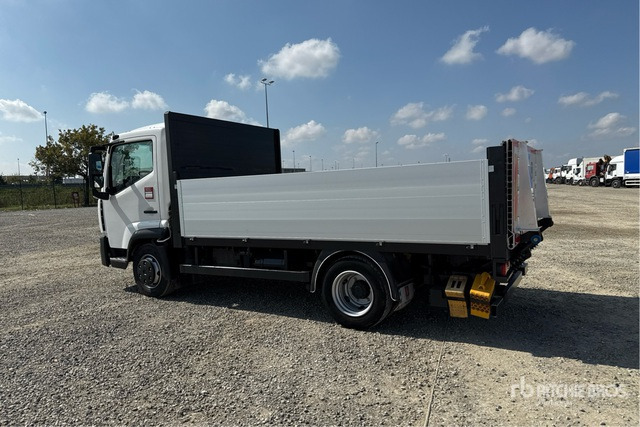 2016 Renault D75.180 4x2 Flatbed Truck - شاحنات مسطحة: صور 2 2016 Renault D75.180 4x2 Flatbed Truck - شاحنات مسطحة: صور 2