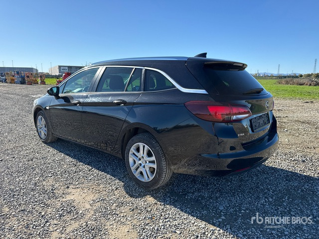 2017 Opel Astra Sport Tourer Automobile - سيارة: صور 4 2017 Opel Astra Sport Tourer Automobile - سيارة: صور 4