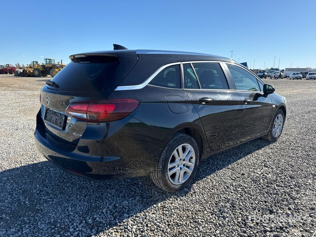 2017 Opel Astra Sport Tourer Automobile - سيارة: صور 3 2017 Opel Astra Sport Tourer Automobile - سيارة: صور 3