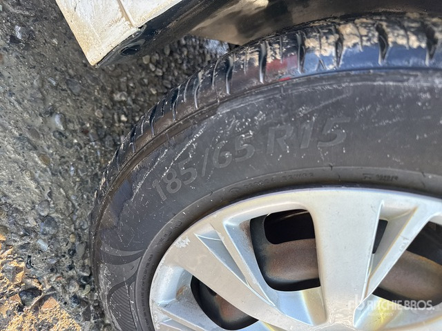 2017 Peugeot 208 BERLINA MIX BLUEHDI Automobile - سيارة: صور 5 2017 Peugeot 208 BERLINA MIX BLUEHDI Automobile - سيارة: صور 5