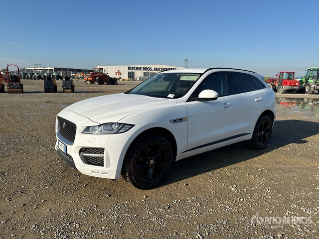 2018 Jaguar F-Pace 2.0d I4 132KW R-SPORT AWD SUV - سيارة دفع رباعي: صور 1 2018 Jaguar F-Pace 2.0d I4 132KW R-SPORT AWD SUV - سيارة دفع رباعي: صور 1
