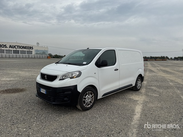 2018 Peugeot Expert Autocarro furgonato - فان المدمجة: صور 2 2018 Peugeot Expert Autocarro furgonato - فان المدمجة: صور 2