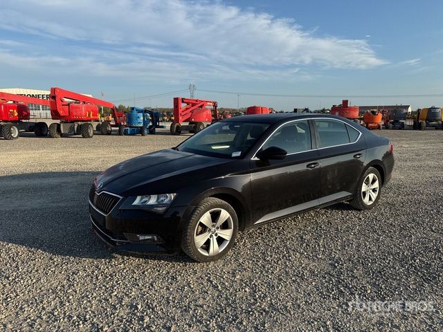 2018 Skoda Superb Autovettura - سيارة: صور 1 2018 Skoda Superb Autovettura - سيارة: صور 1