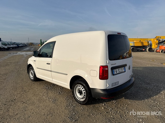 2019 Volkswagen Caddy 2.0 TDI 102CV BUSINESS Van Truck - بصندوق مغلق شاحنة: صور 2 2019 Volkswagen Caddy 2.0 TDI 102CV BUSINESS Van Truck - بصندوق مغلق شاحنة: صور 2