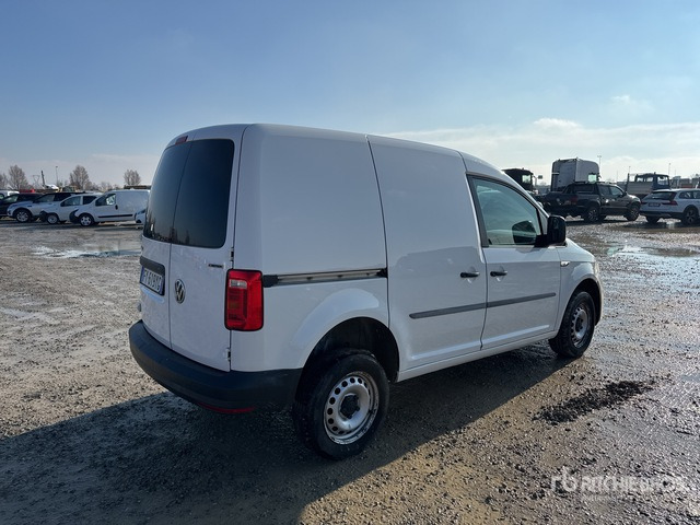 2019 Volkswagen Caddy 2.0 TDI 122CV 4x4 BUSINESS Van Truck - بصندوق مغلق شاحنة: صور 3 2019 Volkswagen Caddy 2.0 TDI 122CV 4x4 BUSINESS Van Truck - بصندوق مغلق شاحنة: صور 3