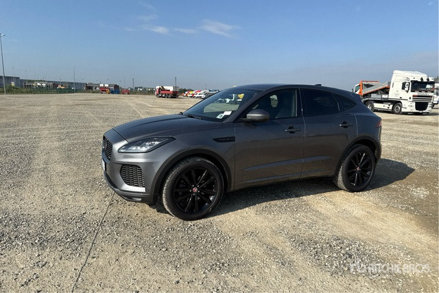 2020 Jaguar E Pace 2.0D I4 CHEQUERED FLAG AUTO 4WD SUV - سيارة دفع رباعي: صور 3 2020 Jaguar E Pace 2.0D I4 CHEQUERED FLAG AUTO 4WD SUV - سيارة دفع رباعي: صور 3