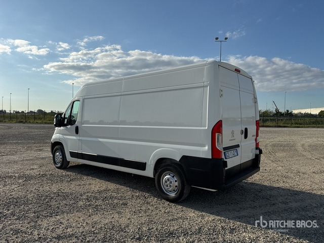 2020 Peugeot Boxer 333 L3H2 2.2 BLUEHDU 140CV S&S Van Truck - فان المدمجة: صور 3 2020 Peugeot Boxer 333 L3H2 2.2 BLUEHDU 140CV S&S Van Truck - فان المدمجة: صور 3